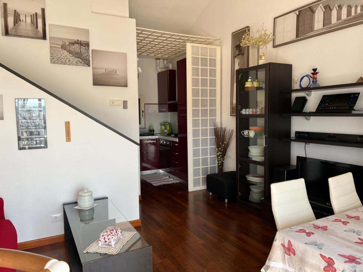Appartamento Al 37 Vista Mare E Colline Finale Ligure Esterno foto