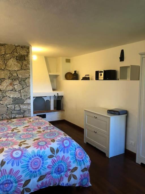 Appartamento Al 37 Vista Mare E Colline Finale Ligure Esterno foto