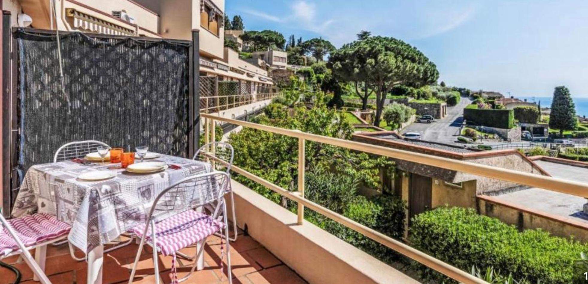 Appartamento Al 37 Vista Mare E Colline Finale Ligure Esterno foto